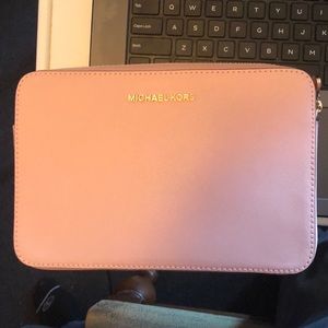 Michael Kors LG Crossbody